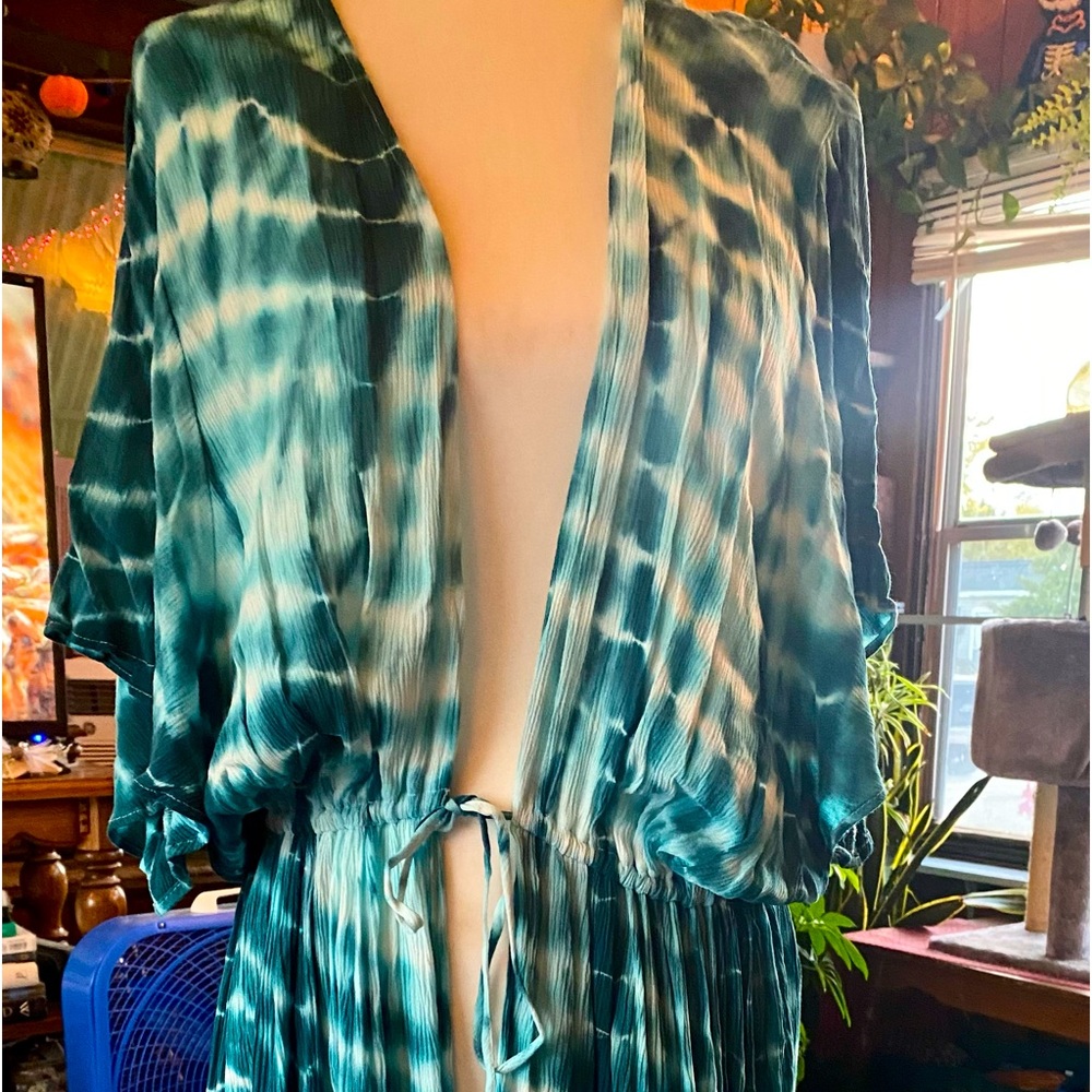 TORRID GAUZE COVER UP SIZE 5 NWT